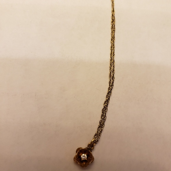 24k gold plated flower pendant main image 0